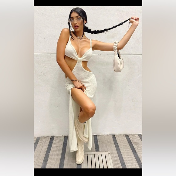 Fashion Nova ‘Days In The Sand Maxi Dress’ - Picture 6 of 11